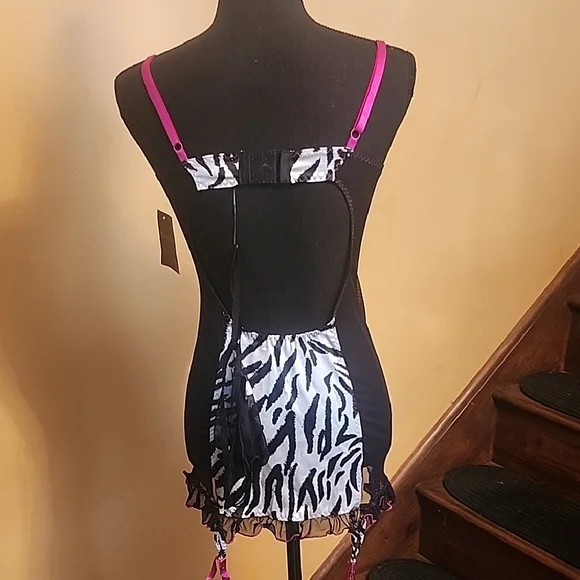 SEDUCTION BY FREDERICK'S Zebra Print Chemise Set w/ G-String Size L - Picture 3 of 7